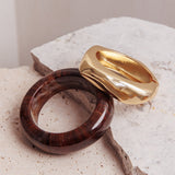 Cynthia Metal Resin Bangles Gold/Chocolate
