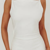 Yindi Backless Boat Neck Maxi Dress White