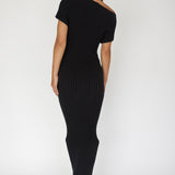 Kaelyn Asymmetric Neck Knit Maxi Dress Black