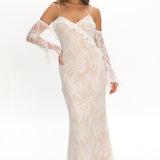 Zarah Off-Shoulder Sleeve Lace Maxi Dress White