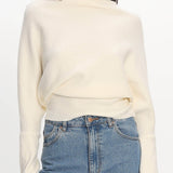 Zyah Turtleneck Knit Sweater Cream
