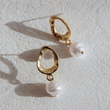 Honey Drop Pearl Earrings Gold