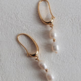 Joslly Drop Pearl Earrings Gold
