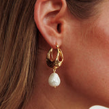 Serotonin Drop Pearl Earrings Gold