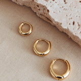 Kelly Huggie Earrings Set Gold