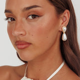 Elizabeth Droplet Earrings Gold Pearl
