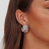 Shelly Ribbed Curve Earrings Dark Silver