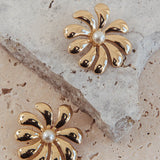 Izzy Flower Earrings Gold/Pearl
