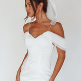 Evelyn Bow & Fishnet Bridal Veil White