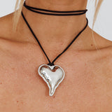 Corazon Heart Pendant Choker Silver