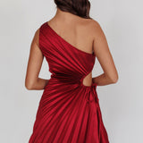 Glow Ray One-Shoulder Pleat Dress Wine