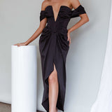 Mariesa Plunging Neckline Dress Black