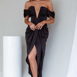 Mariesa Plunging Neckline Dress Black