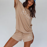 On Track SL Logo Shorts Camel