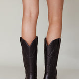 THERAPY Ranger Boot Grape